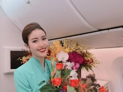 Hotgirl TVHK Việt rời cabin máy bay sang Úc làm mẹ, đẻ liên tiếp 2 con vẫn đẹp mơn mởn, được khuyên đi thi Hoa hậu