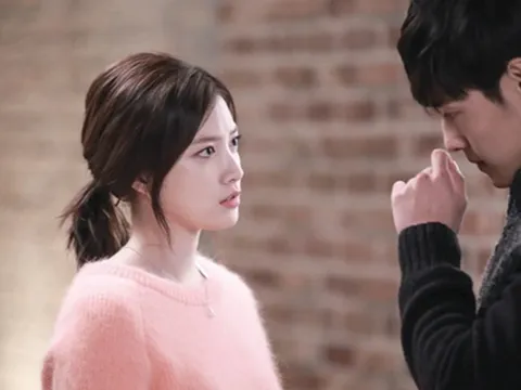 5 năm sau khi ly hôn vì không có con, vợ cũ dắt theo 1 đứa trẻ đến dự sinh nhật, tôi bẽ bàng với sự thật bất ngờ