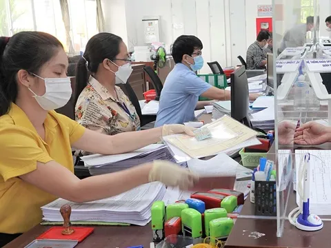 Thay thế hoàn toàn hệ số lương hiện hưởng của CBCCVC và LLVT sau 2026 cùng với mức lương cơ sở bằng một mức lương mới đảm bảo tiền lương sẽ như thế nào?