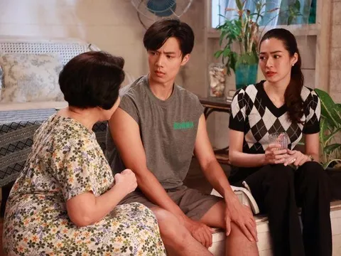 Lần đầu về ra mắt, nhìn thái độ xét nét của mẹ anh, tôi muốn chia tay dù vẫn còn rất yêu