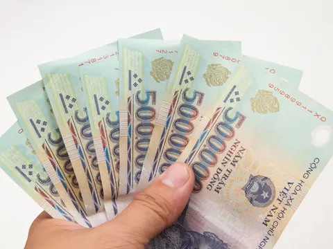 CBCCVC, NLĐ được hưởng từ 1.100.000 đồng/người đến 1.400.000 đồng/người, đây là khoản tiền gì và quy định cụ thể ra sao?