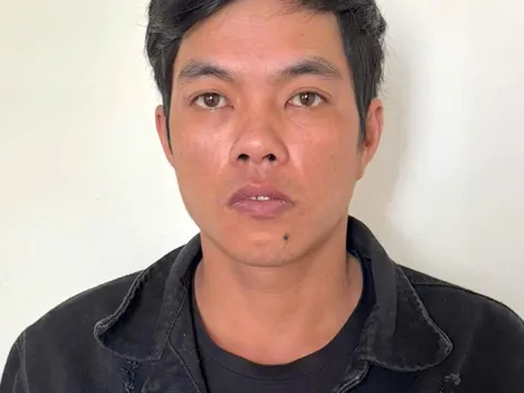 Võ Sư bị khởi tố