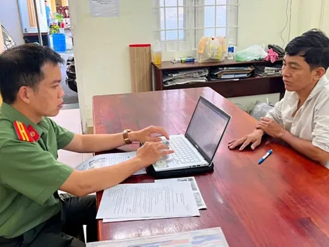 Bắt tạm giam Phạm Thái Bình vì dùng thủ đoạn với máy xúc, phà, ghe