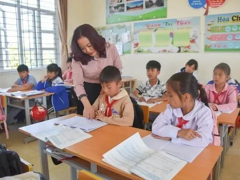 Độ tuổi nghỉ hưu của giáo viên từ năm 2026 có thay đổi quan trọng, ai cũng cần biết