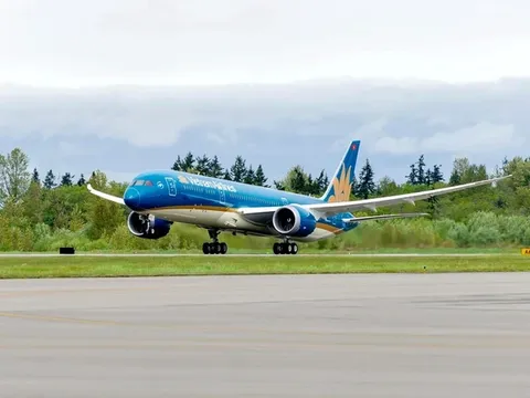Máy bay Vietnam Airlines phải quay đầu hạ cánh khẩn cấp tại TPHCM, vì sao?