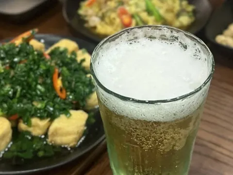 Dự tiệc tất niên buổi tối thì khi nào có thể lái xe mà nồng độ cồn bằng 0?