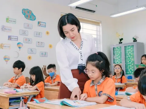 Tăng lương nhà giáo 2026 nhờ bổ sung hệ số lương đặc thù mới từ 1/1/2026 theo đề xuất của Bộ giáo dục tại dự thảo Nghị định thế nào?