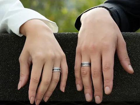 Lên giường với chồng sắp cưới, tôi đau đớn khi sáng hôm sau anh nhắn tin nói 3 từ