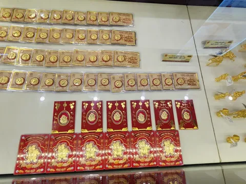 Giá vàng ngày 5/3/2026: Giá vàng tiếp tục giảm mạnh