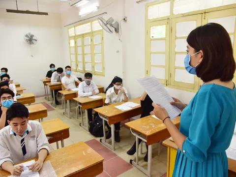 Toán Khoa học tự nhiên Giáo dục kinh tế và pháp luật là khối gì 2026? Đối tượng dự thi THPT quốc gia gồm những ai?