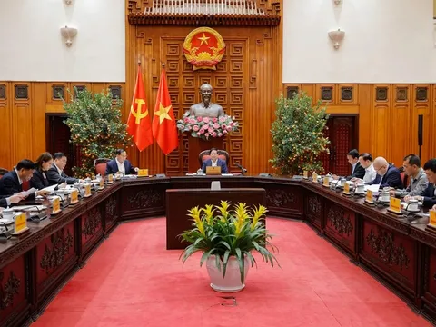 Thủ tướng yêu cầu sử dụng ngay Quỹ bình ổn giá xăng dầu, dứt khoát không để thiếu năng lượng