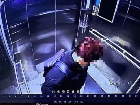 Nam thanh niên rơi từ tầng thượng chung cư ở Hà Nội, tử vong: Hé lộ hình ảnh đau nhói lòng trong thang máy