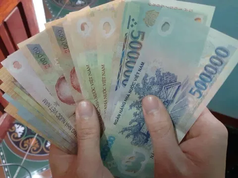 Hạn chót điều chỉnh lương hưu, lương cơ sở, một số loại phụ cấp cùng những khoản trợ cấp nào cho NLĐ theo Kết luận 206-KL/TW năm 2025 trong khoảng thời gian nào?