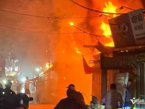 Quán "hát cho nhau nghe" ở Hà Nội cháy dữ dội, hậu quả ra sao?