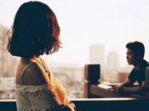 Ly hôn được 2 năm, chồng cũ nhắn tin muốn tôi làm tình nhân của anh