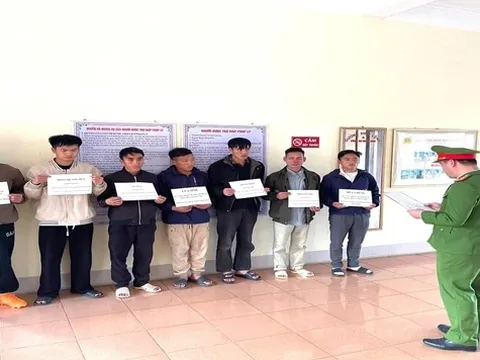 Danh tính giáo viên tiểu học tham gia đường dây mua bán 5 khẩu súng, 1.069 viên đạn