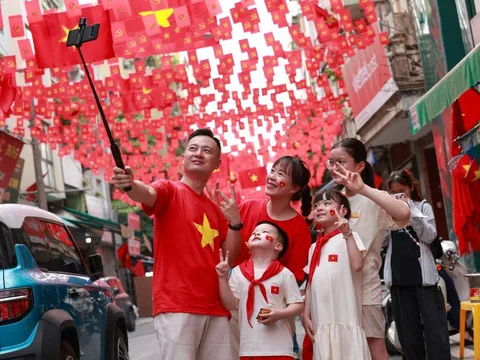 Kéo dài 9 ngày lịch nghỉ lễ Giỗ tổ Hùng Vương 2026, 30/4 và 1/5/2026 cho người lao động từ ngày 25/4/2026 đến hết ngày 03/5/2026 trong trường hợp nào?