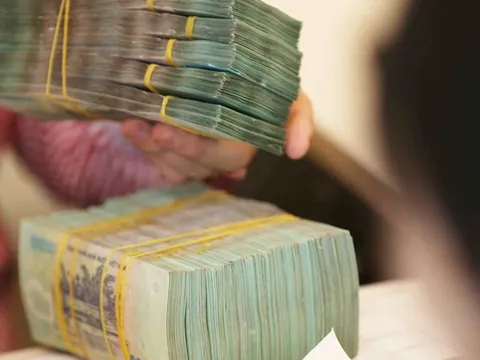 Đảm bảo chi 1.700.000 đồng/người/tháng cho người đang hưởng lương từ NSNN khi phải điều động đến đâu công tác tại Nghị định 01?