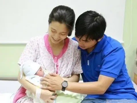 Chế độ nghỉ thai sản của chồng khi vợ sinh con mới nhất năm 2026