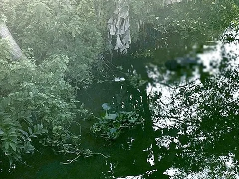 Phát hiện thi thể không nguyên vẹn trôi trên kênh, hiện trường có gì?