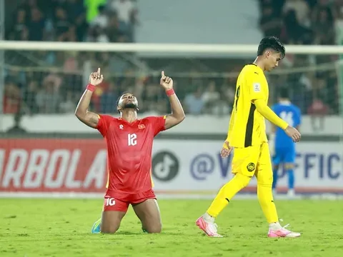 Nguyễn Xuân Son lập cú đúp, đội tuyển Việt Nam nhận thưởng nóng 1 tỷ đồng sau trận thắng Malaysia 3-1