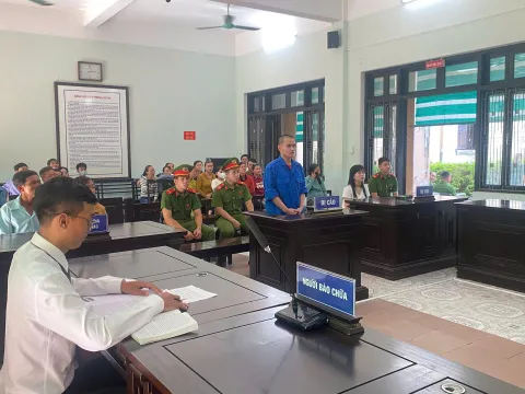 Bé gái tử vong do bị cha ruột nhẫn tâm đầu độc bằng thuốc chuột