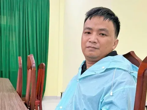 Lên mạng giả gái lừa thiếu nữ làm mẫu ảnh khỏa thân rồi ép quan hệ tình dục: Hé lộ thủ đoạn của Lê Văn Mạnh