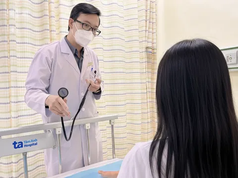 Bé trai nhập viện cấp cứu vì sốc phản vệ sau khi ăn cháo nấu với mướp, bác sĩ khuyến cáo điều này