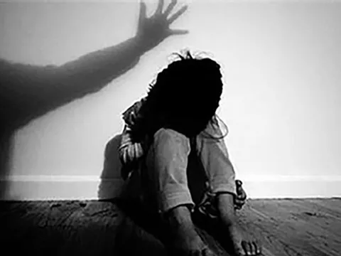 Bắt Chau Chanh, nghi phạm 3 lần dâm ô bé gái