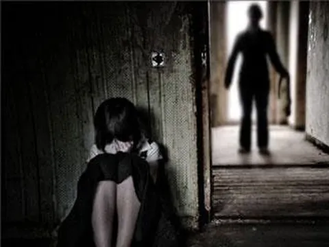 Nhiều lần xâm hại con riêng của "vợ hờ" tại nhà trọ, gã đàn ông trả giá đắt