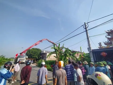 Nam Định: Gãy tay cẩu bê tông, một người tử vong