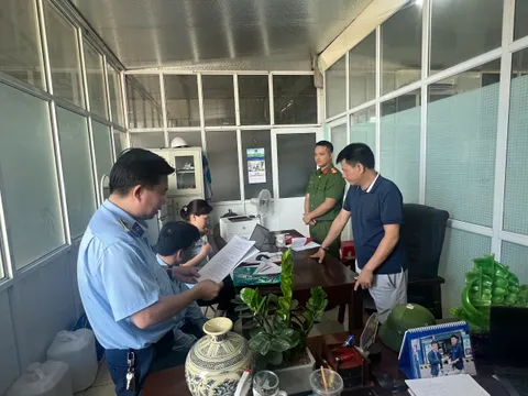 Nam Định: Phát hiện số lượng lớn hàng nhập lậu, hàng không rõ nguồn gốc xuất xứ trên thị trường