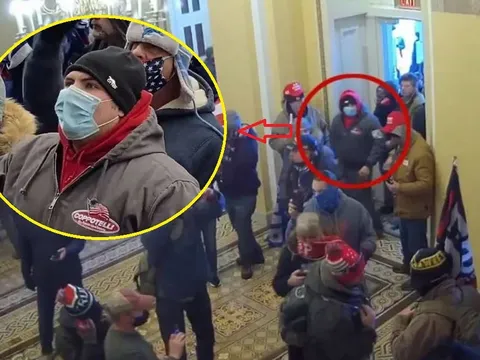 Nghi phạm bị tóm gọn trong cuộc bạo loạn chỉ vì một chiếc áo in rõ số điện thoại