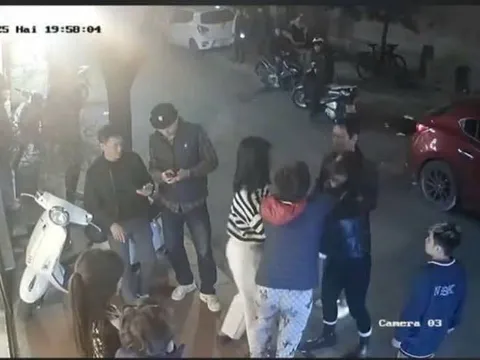 Người phụ nữ ở Hà Nội bị hành hung vì nhắc "dắt chó ra đường phải đeo rọ mõm": Nạn nhân bị gãy mũi