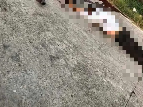 Hiện trường vụ xe máy "đầu đầu" xe tải, 2 người đàn ông tử vong tại chỗ