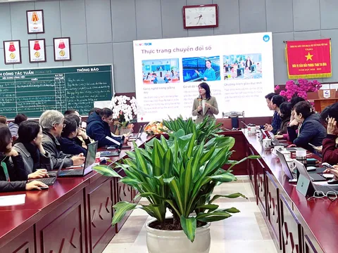 Trường THCS Hoàng Hoa Thám tham gia tập huấn ứng dụng AI trong quản lý giáo dục