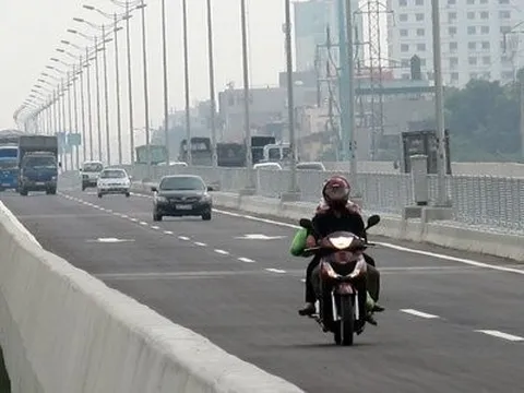 Từ 2025, lỗi điều khiển xe máy vào đường cao tốc bị phạt cao nhất bao nhiêu tiền?