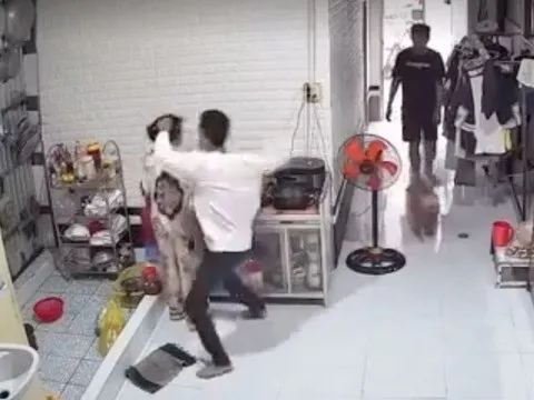 Clip 20 giây ghi cảnh người phụ nữ bị đấm ngã xuống sàn: Hé lộ nguồn cơn