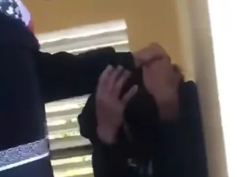 Vụ clip nam sinh lớp 7 bị "đàn anh" đánh tới tấp: Hiệu trưởng tiết lộ nguyên nhân