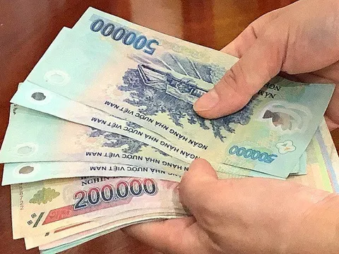 Trường hợp bị tạm dừng, ngừng hưởng lương hưu từ 1/7/2025, ai cần biết?