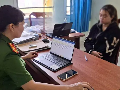 Phẫn nộ lời khai của bảo mẫu bạo hành bé gái 2 tuổi ở Tiền Giang