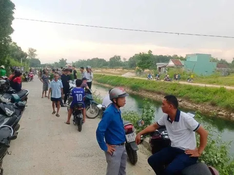 Phát hiện thi thể mẹ và con trai chưa đầy 2 tuổi dưới kênh ở Quảng Nam: Xót xa nội dung tờ giấy ở hiện trường