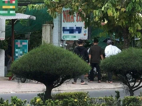 Vụ người đàn ông tử vong sau khi vào nhà nghỉ với phụ nữ ở Vĩnh Long: Hiện trường có vỉ thuốc kích dục