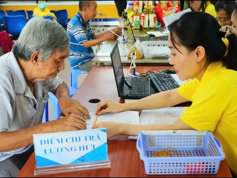 Làm hồ sơ đề nghị hưởng lương hưu của người tham gia bảo hiểm xã hội bắt buộc, cần đặc biệt lưu ý gì?