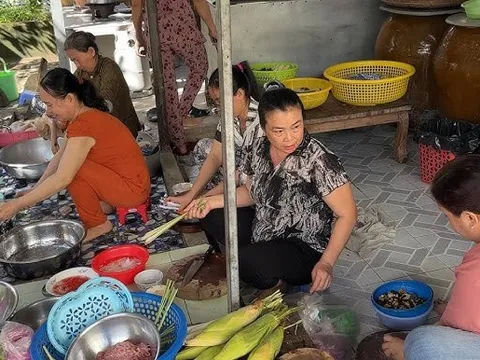 Về quê bạn trai ăn giỗ, mẹ anh nói một câu khiến tôi muốn từ bỏ