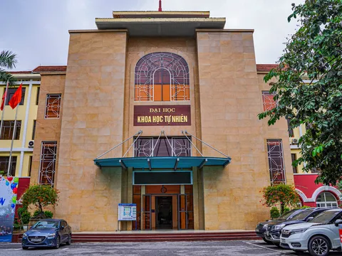 Trường Đại học Khoa học Tự nhiên xét thêm 10 tổ hợp có môn Sử, Địa