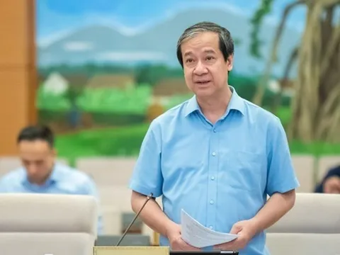 Bộ trưởng Nguyễn Kim Sơn lý giải việc cấm giáo viên dạy thêm học sinh chính khoá