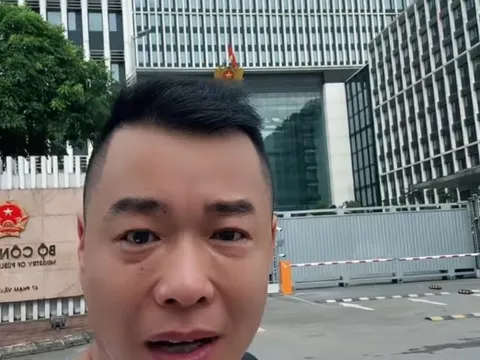 Chồng cũ Hằng Du Mục bất ngờ tung đơn kiện giành quyền nuôi con