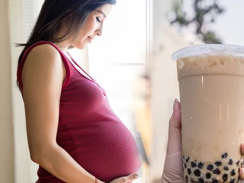 Mẹ bầu 3 lần nhập viện, buộc phải sinh mổ khẩn cấp ở tuần thai 32, con chỉ 1,6kg: Tất cả "vận hạn" đến từ 1-2 ly trà sữa mỗi ngày