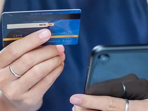 Mạo danh ngân hàng để dụ đổi điểm thưởng: Chiêu lừa mới chiếm quyền điều khiển điện thoại, rút sạch tiền tài khoản